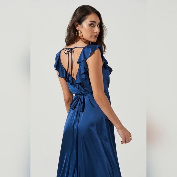 NWT Astr The Label‎ Blue Wilshire Ruffle Open Back Satin Midi Dress Size Medium - Picture 6 of 12